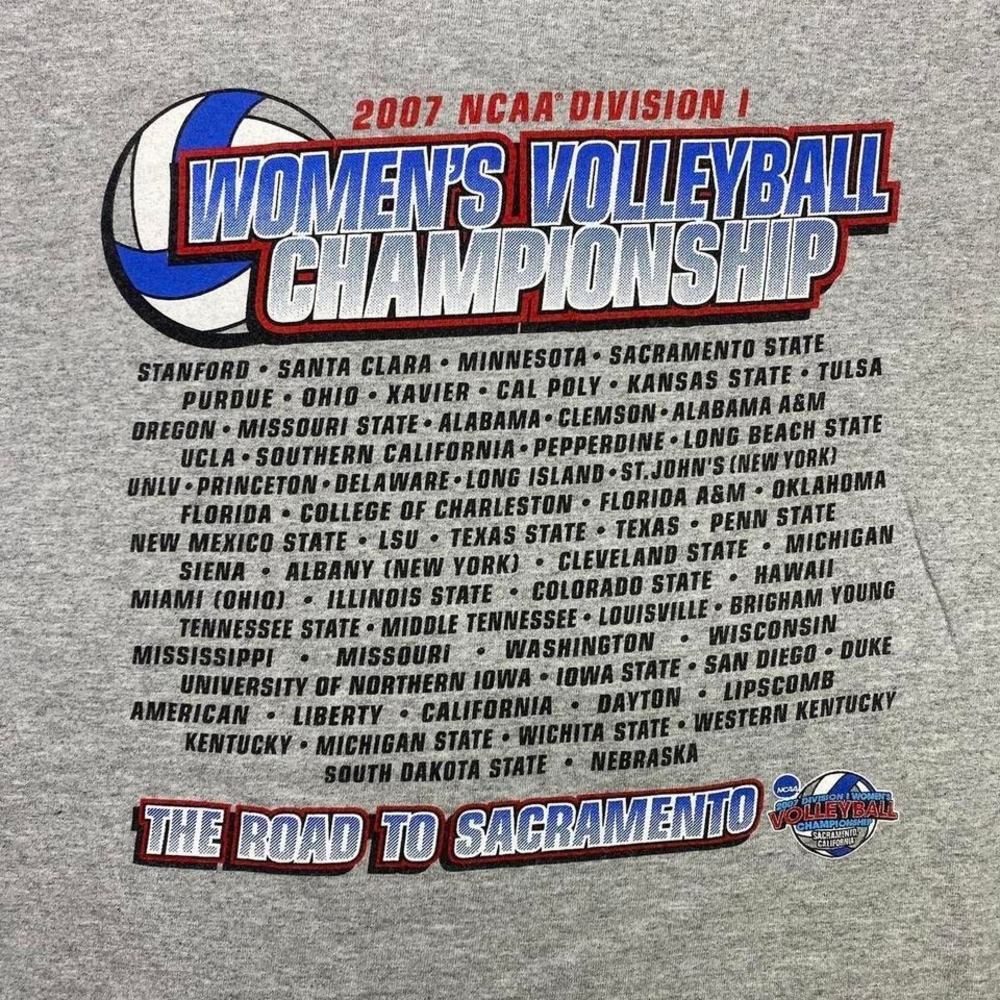 2000s NCAA women's college volleyball shirt